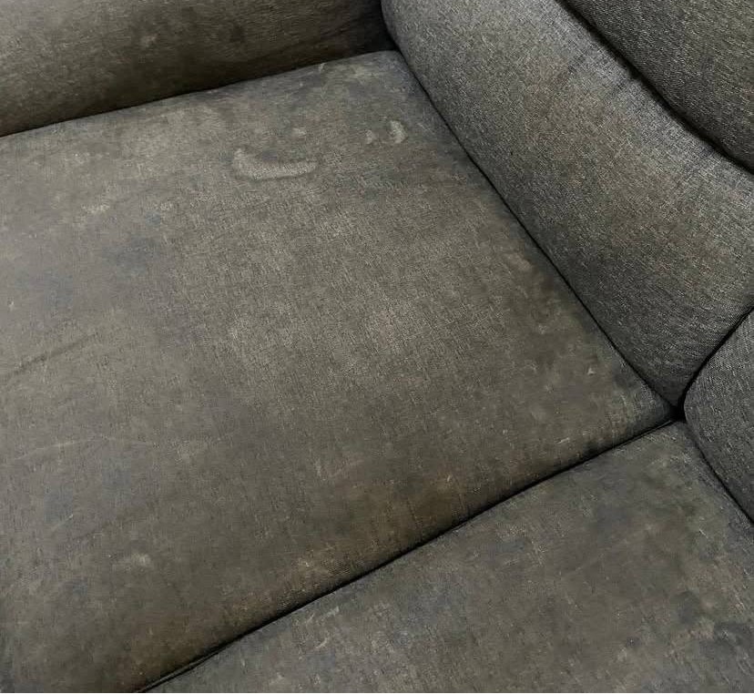 Чистка м'яких меблів